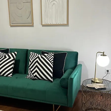 Апартаменты Love Inn Lisboa *